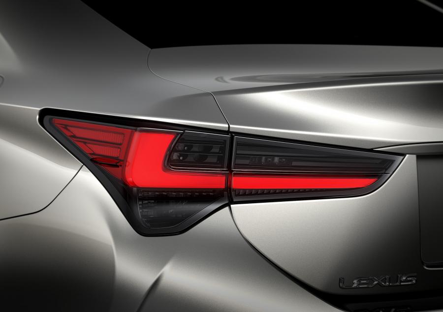 Детали экстерьера Lexus RC300h 2018 года  (WW) (фото 82 из 139)